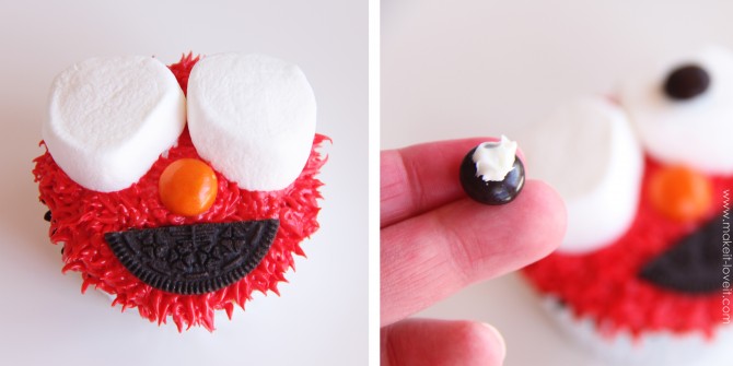 elmo eyes